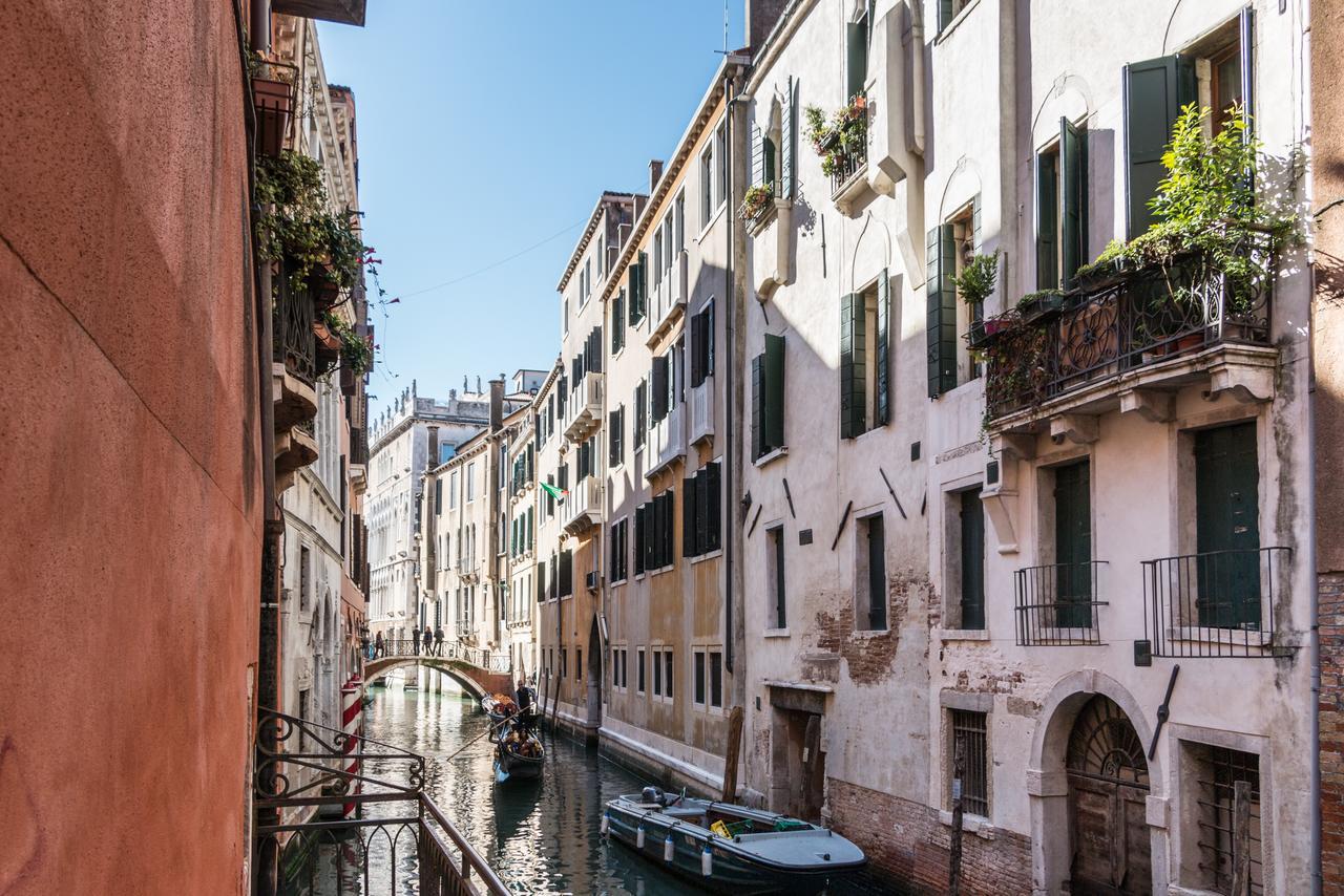 Rialto Bridge Large Venetian Style With Lift Apartment Exterior foto